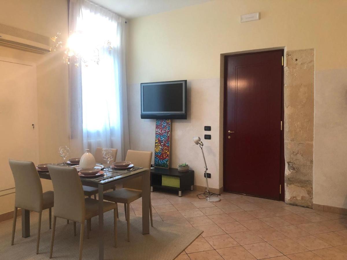 Appartement Casa Charleston In Palazzo Nobiliare Al Duomo à Padoue Extérieur photo